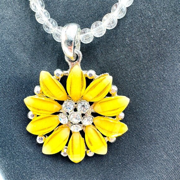 1990's Yellow Sunflower Pendant Necklace w/Clear Beads Shimmer Flaked Petals - Picture 13 of 13